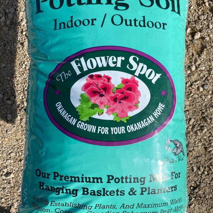 Premium Soil - Indoor Outdoor from The Flower Spot