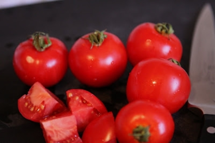 Tomato 'Fourth of July' - Slicer Tomato from The Flower Spot Tomato 'Fourth of July' - Slicer Tomato from The Flower Spot