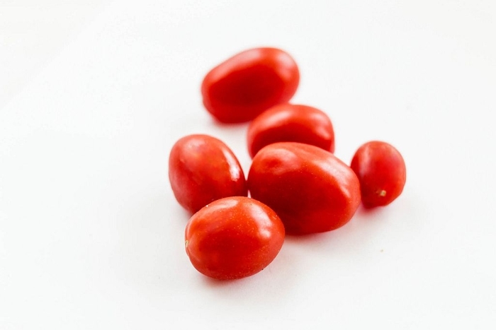 Tomato 'La Roma III' - Sauce Tomato from The Flower Spot Tomato 'La Roma III' - Sauce Tomato from The Flower Spot